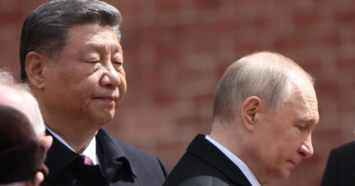 Эксперт по языку тела рассказала, что чувствовал Путин во время встречи с Си Цзиньпином