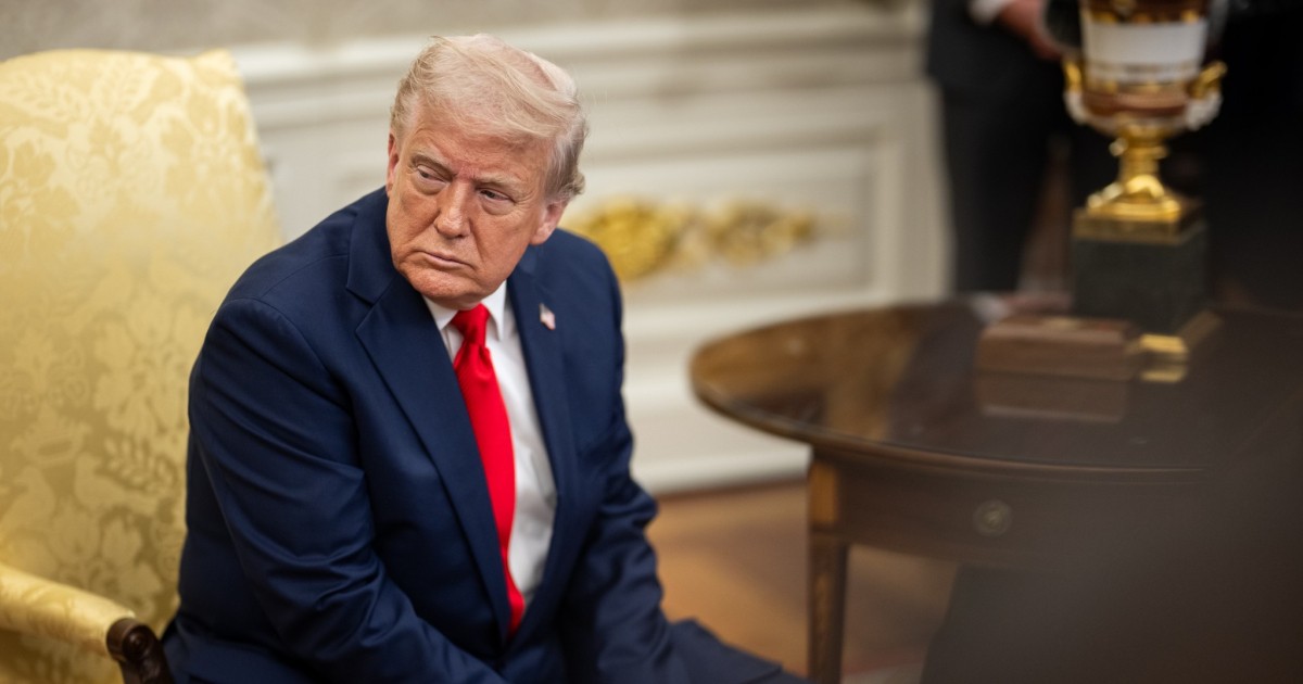 Трамп рассматривает новые сценарии помощи Украине, — CBS News