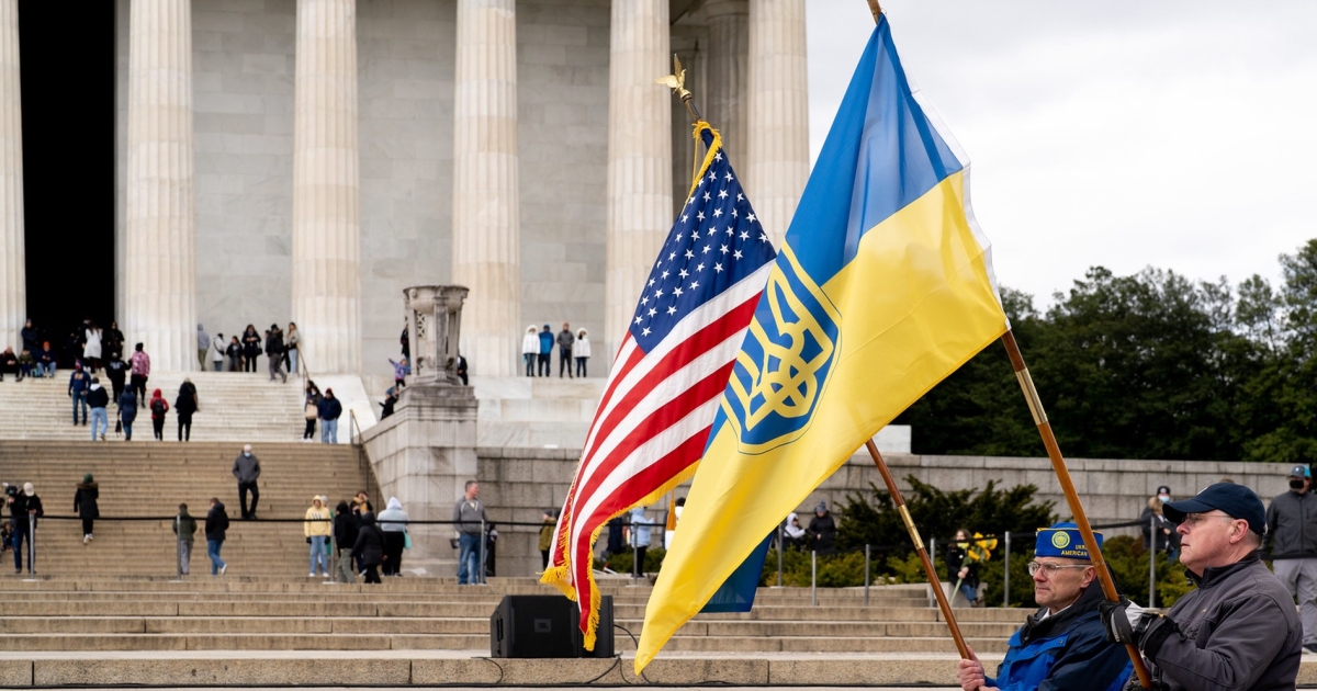 Зеленский рассказал, кто сейчас без статуса представляет Украину в США