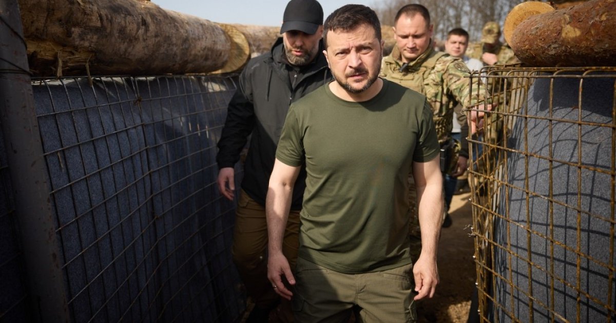 Обмен территориями Украины: Зеленский предупредил об опасности диалога с Путиным