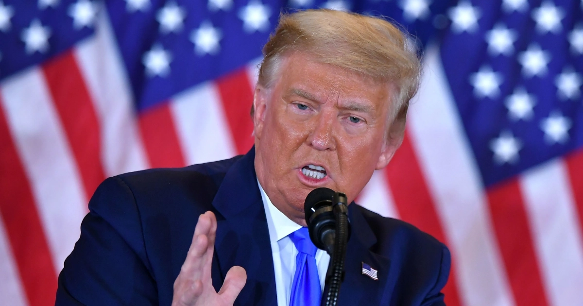 Зеленский может «почти мгновенно остановить войну», — Трамп