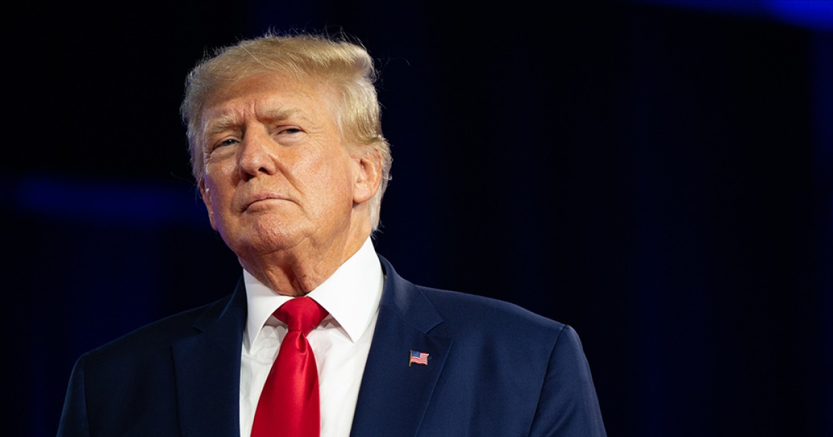 Трамп рассказал, о чем говорят на саммите на Аляске