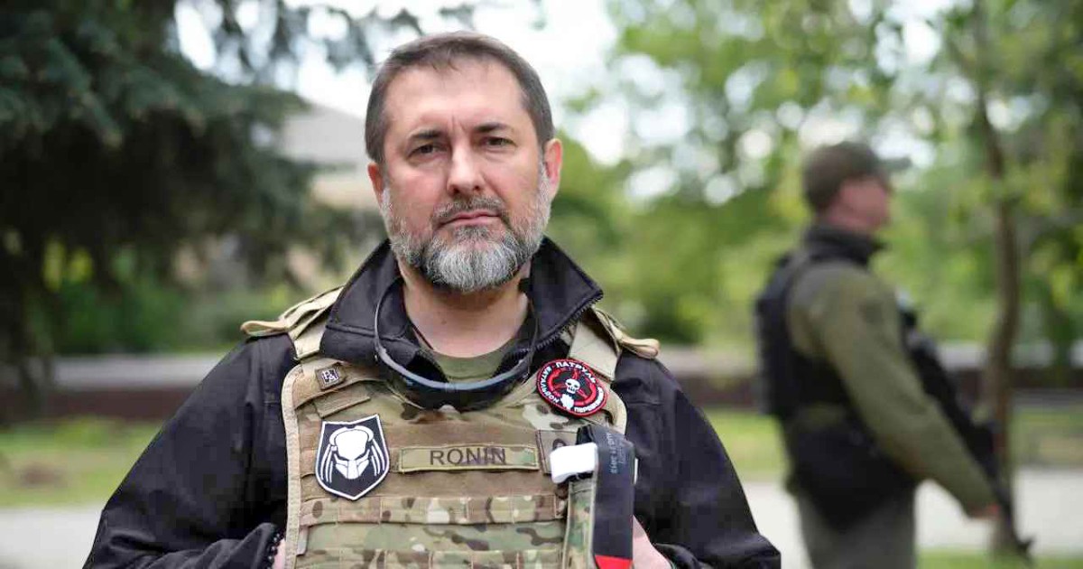 Зеленский уволил двух чиновников из-за взяток на дронах и средствах РЭБ