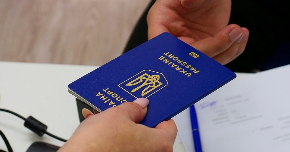 депутат Сейма заговорил о возвращении визового режима для украинцев