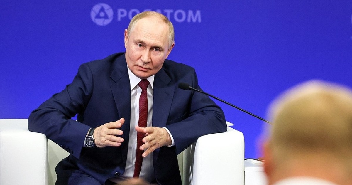 РФ пытается завершить войну, начатую «против народа Донбасса», — Путин