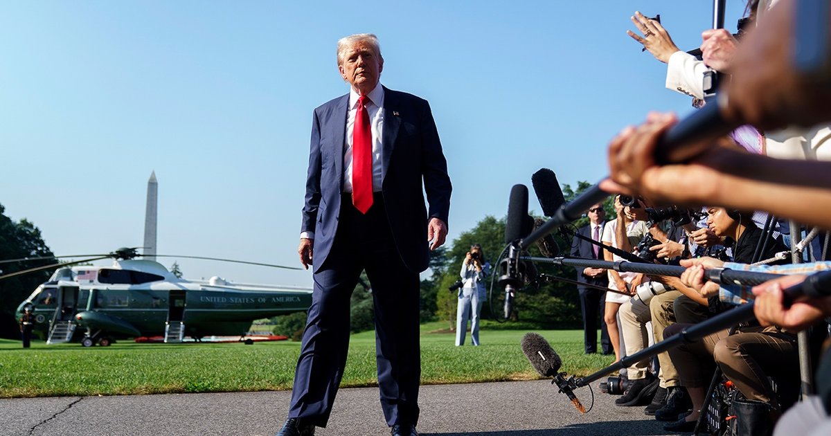 «Перевернул ситуацию»: Трамп выдвинул ЕС невыполнимые условия, чтобы избежать давления на Путина, — WSJ
