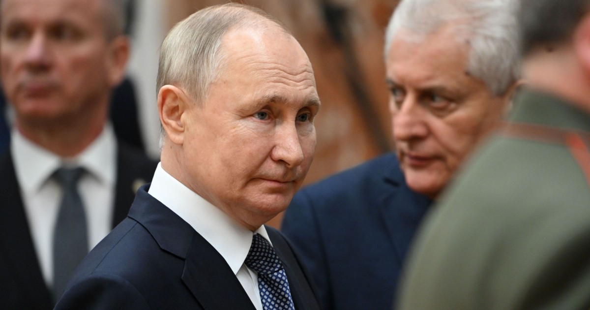 политолог назвал момент, которого ждут в Кремле, чтобы «снести» Путина
