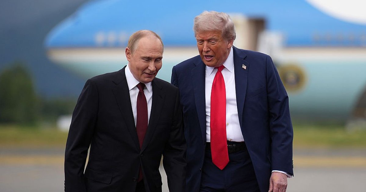 Трамп повышал голос на Путина на саммите в Анкоридже, — FT