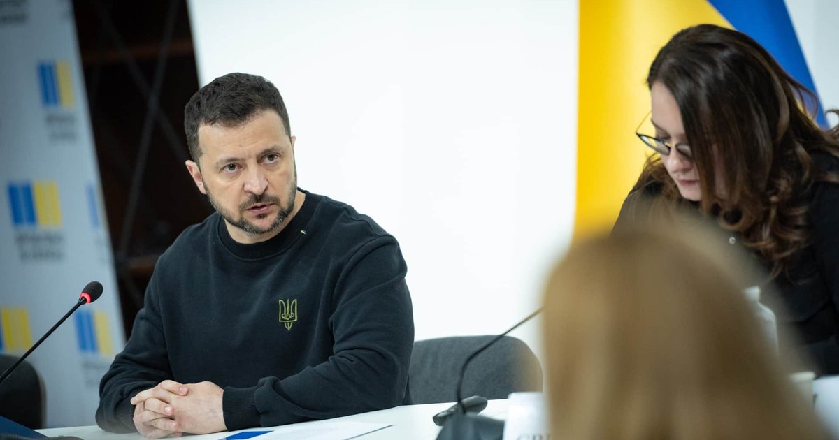 Зеленский провел совещание и пообещал «кадровые чистки»