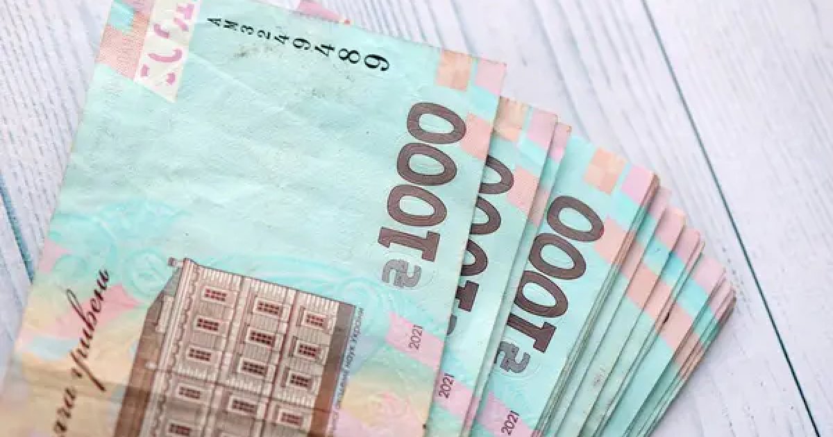 сколько денег получил бизнес за неделю