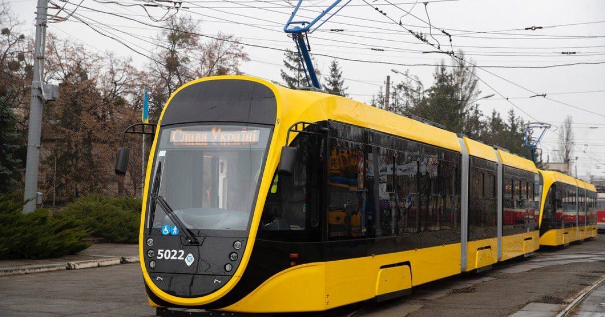 В Киеве после ремонта открыли движение общественного транспорта на Подоле