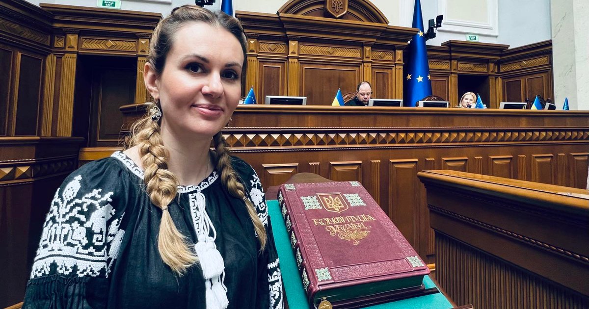 ее подозревают в получении крупной взятки, — СМИ