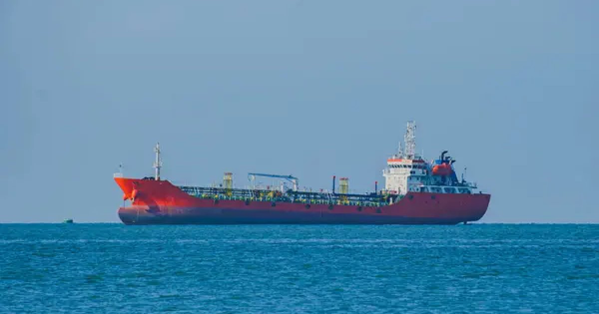 количество сырья на танкерах выросло вдвое