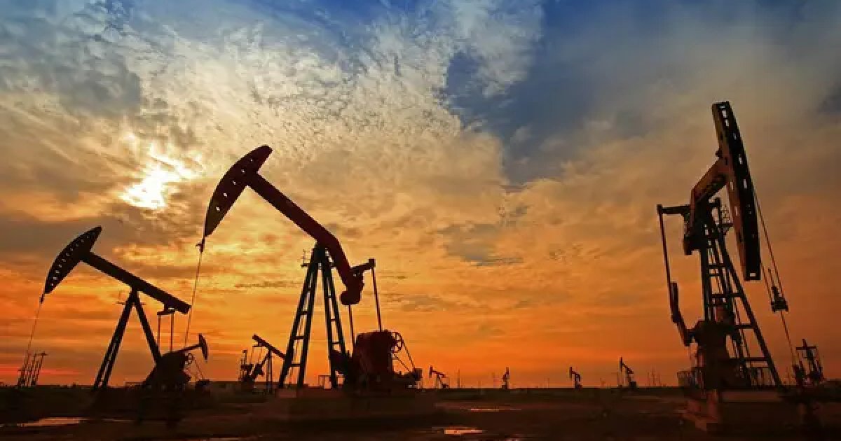 цены в портах рухнули до $33 за баррель