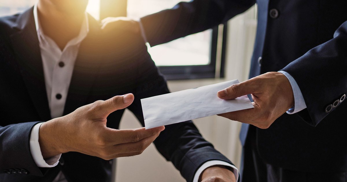 «Слуги народа» получали деньги в конвертах в офисе Киселя, где НАБУ вело прослушку, — СМИ