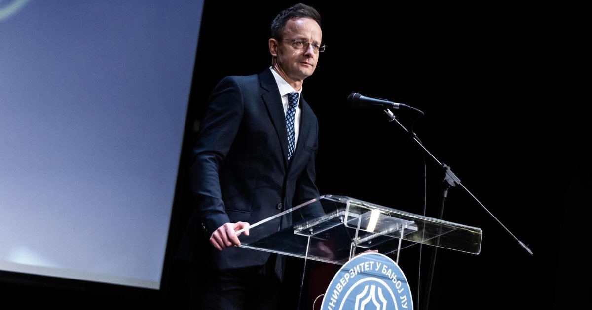 Венгрия и Словакия обжалуют запрет ЕС на импорт российской нефти и газа