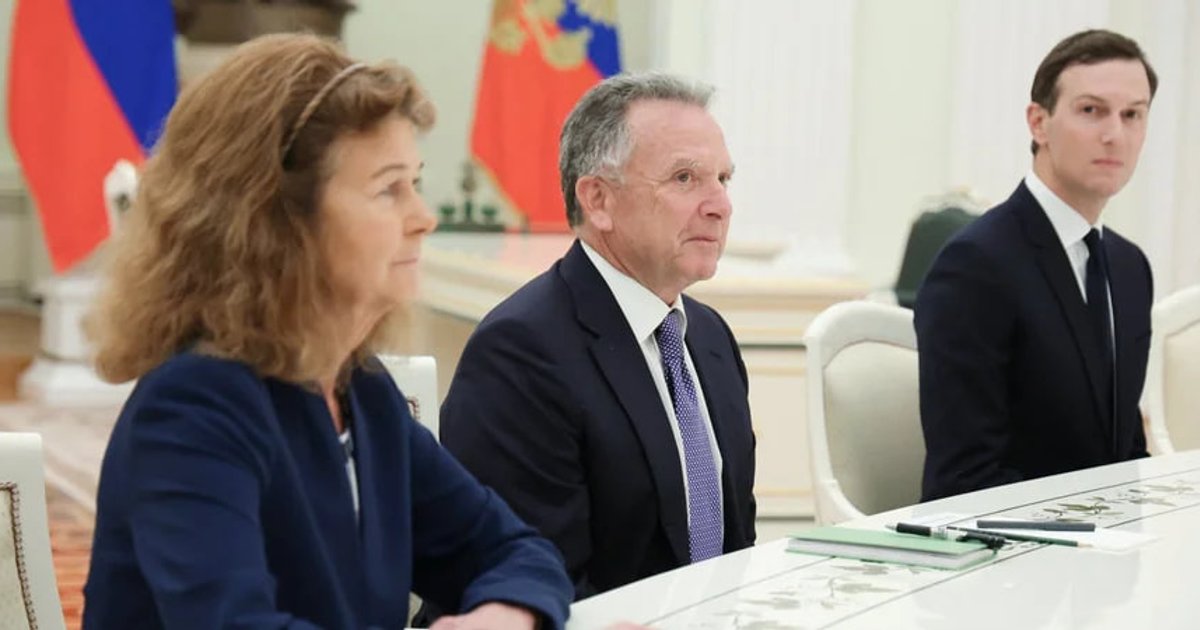 СМИ раскрыли, кто переводил Путину «мирный план» (видео)