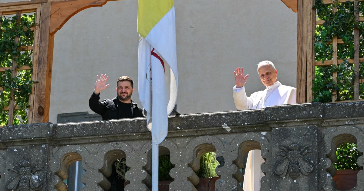 Папа Римский хочет приехать в Украину, мешает война,