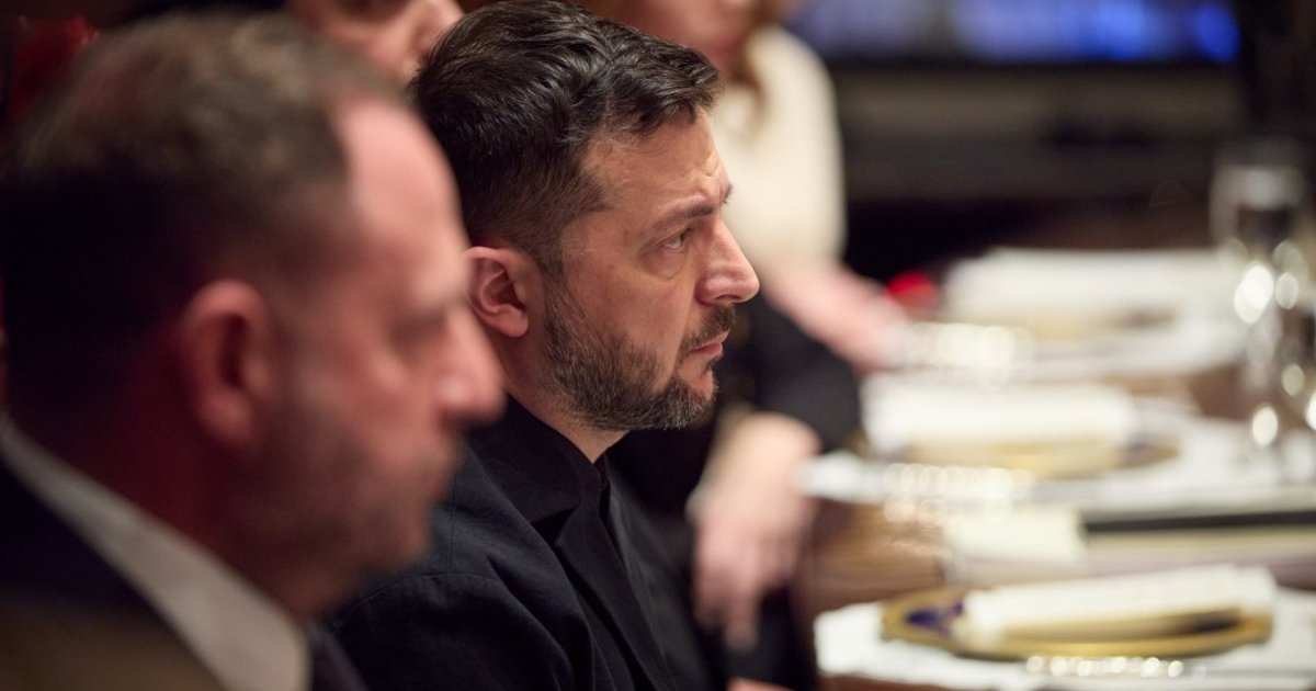 Зеленский и Ермак продолжают тесно общаться, – ZN