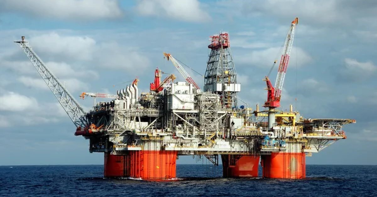 Дроны СБУ поразили объект Лукойла, остановив добычу нефти в Каспийском море