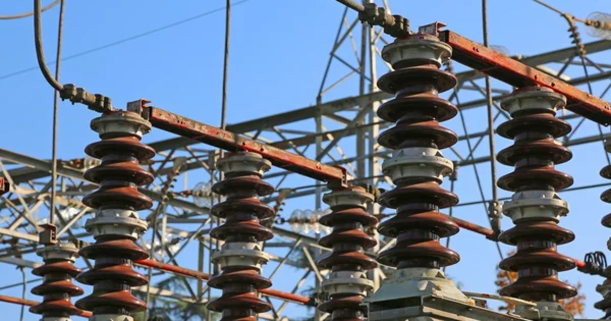 Аварийные отключения света действуют на левобережье Киева и в двух областях