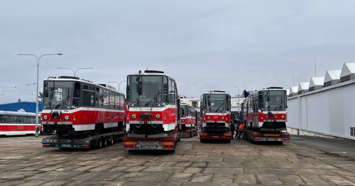 трамваи и троллейбусы поступили из Чехии
