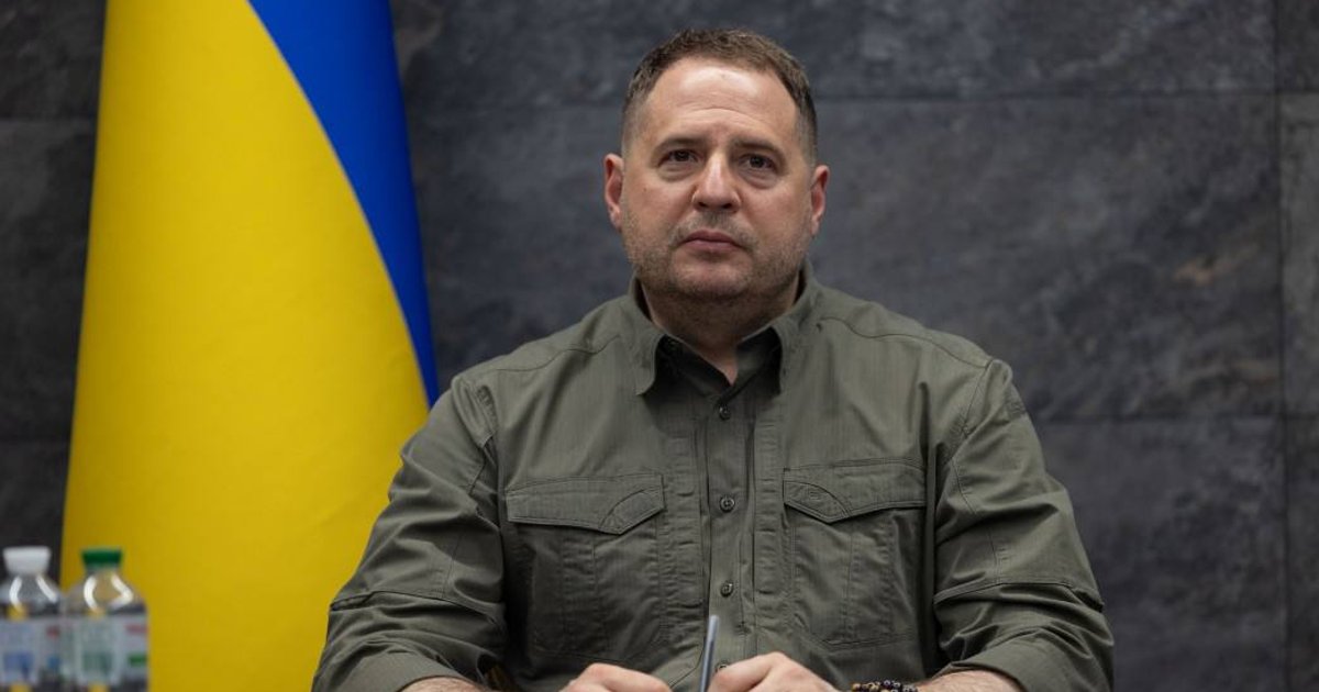 Отставка Ермака — пограничники получили указание не выпускать Ермака за границу