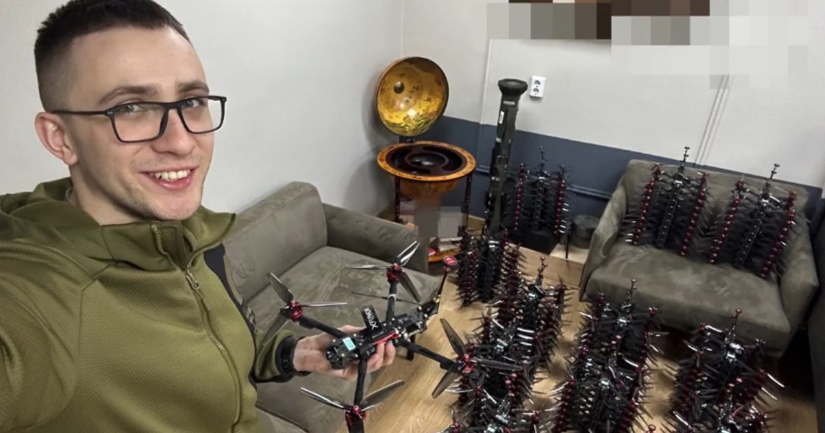 Стерненко, Федишин и Байдак: Зеленский наградил украинских волонтеров