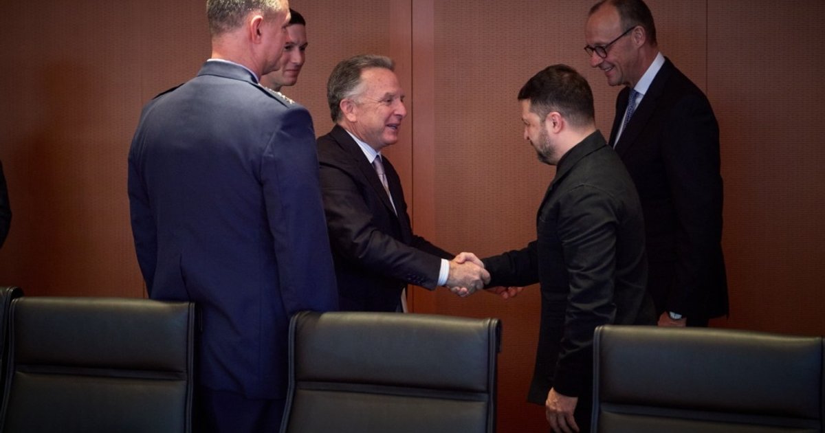 США обещают Украине гарантии безопасности по принципу НАТО, но с ультиматумом, — Politico