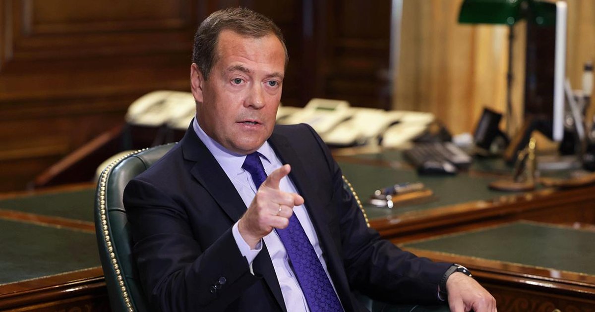 Медведев выступил с угрозами в адрес ЕС