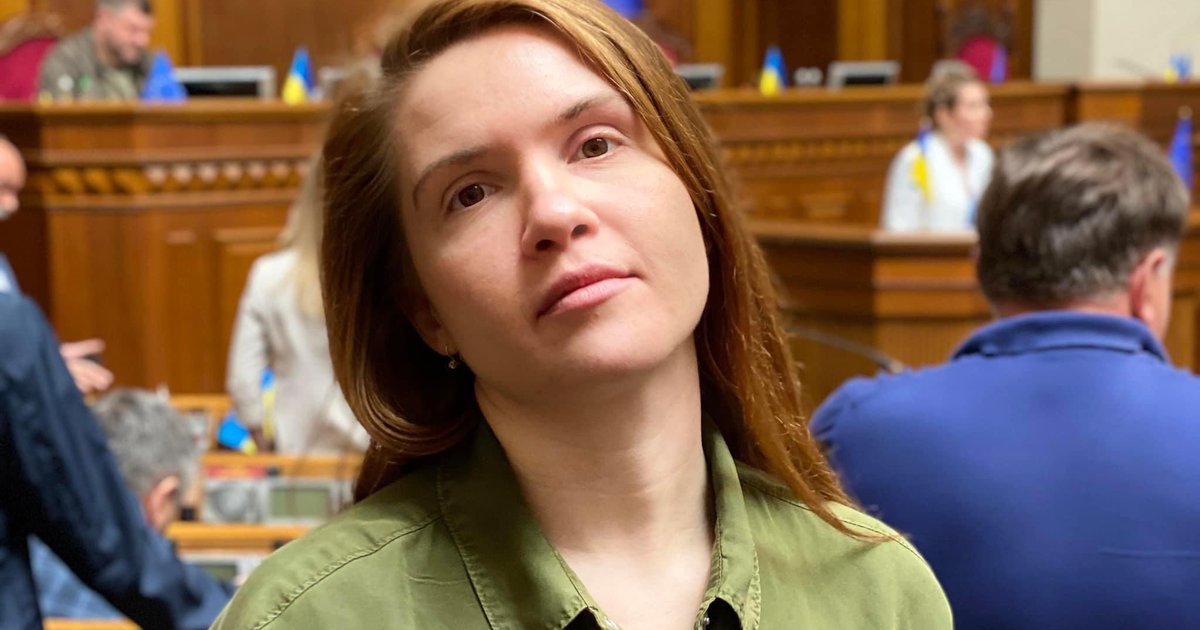 В ВР приняли сумму выплат для семей погибших военных: Безуглая считает, что она «слишком большая»