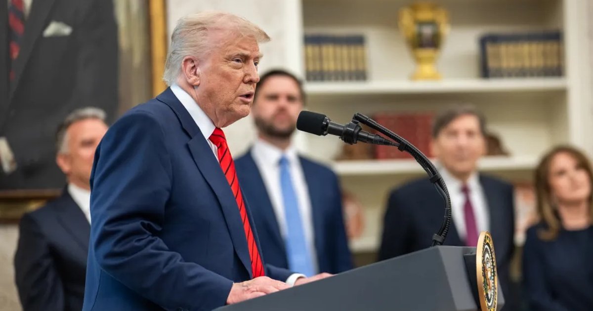 Трамп отреагировал на нарушение РФ энергетического перемирия (видео)