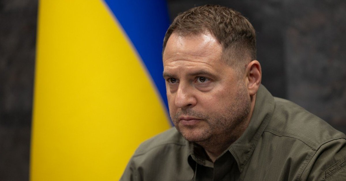 Отставка Ермака — экс-глава ОП обустроил личный спортзал во Дворце спорта