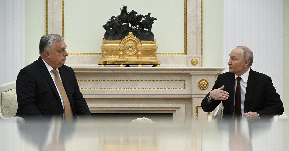 «Они друзья»: Зеленский приравнял Орбана к Путину (видео)