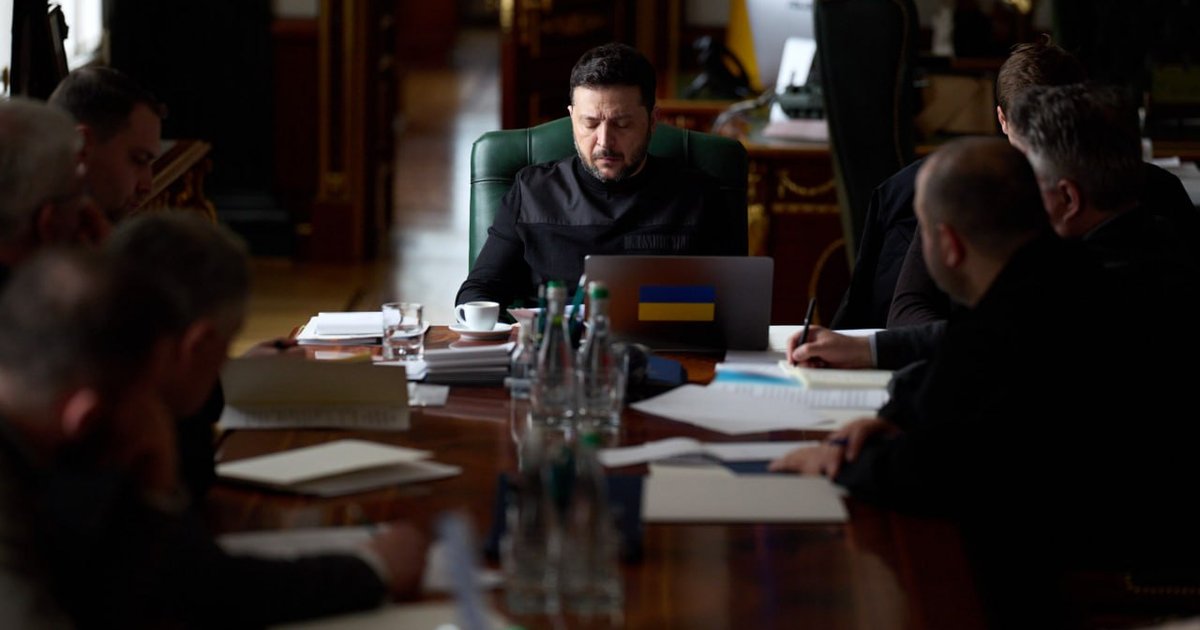 Зеленский обсудил с лидером ОАЭ последствия иранских ударов