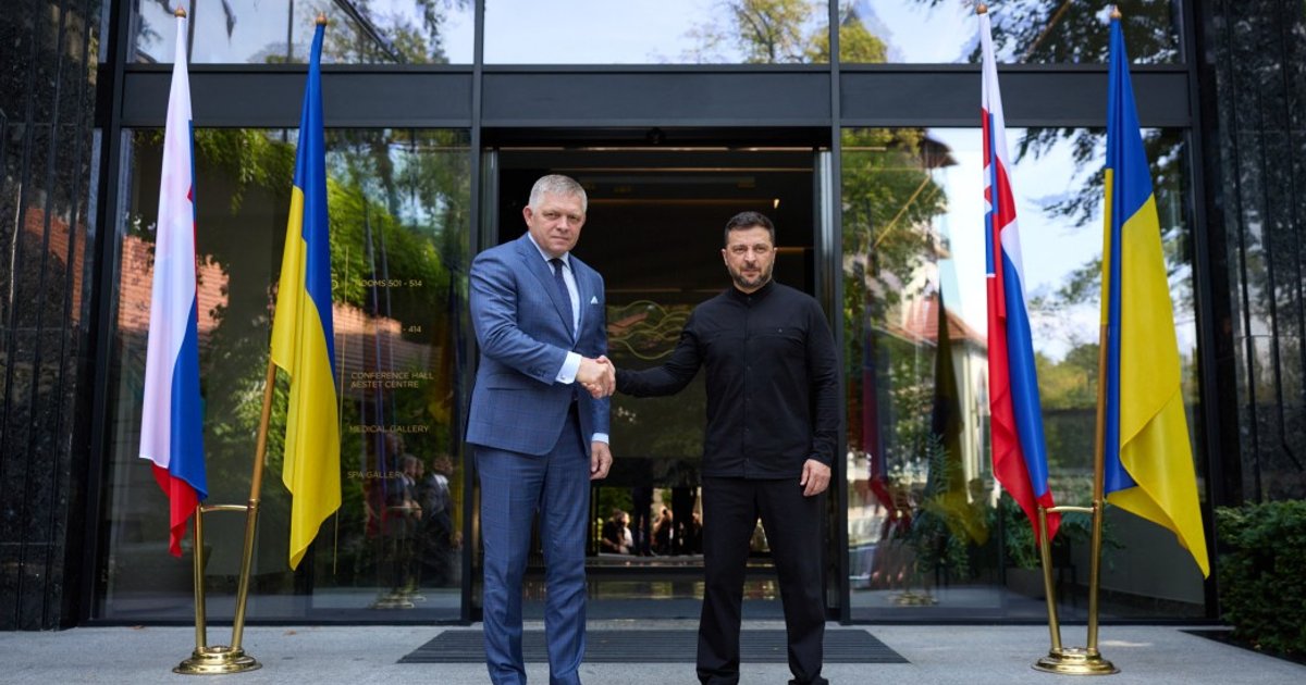 Встреча Зеленского и Фицо — Украина пригласила премьера на 6 или 9 марта