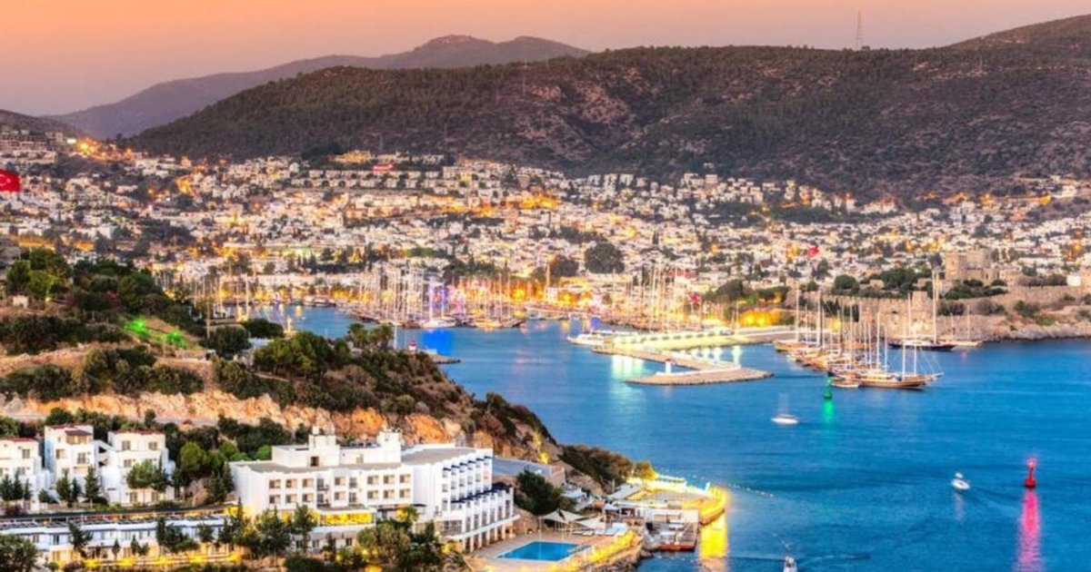 США эвакуировали консульство в Турции: Анкара развернула F-16 на территории Северного Кипра