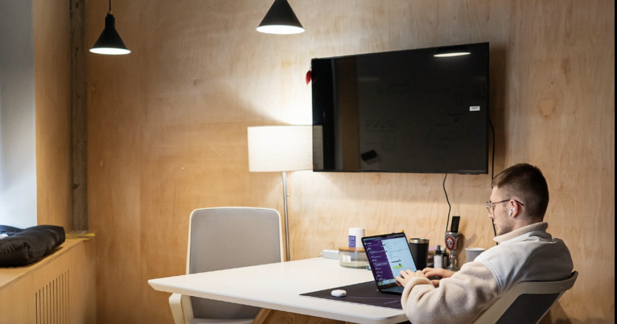 SharksCode переходит от экспериментов к системной интеграции ИИ в бизнесе