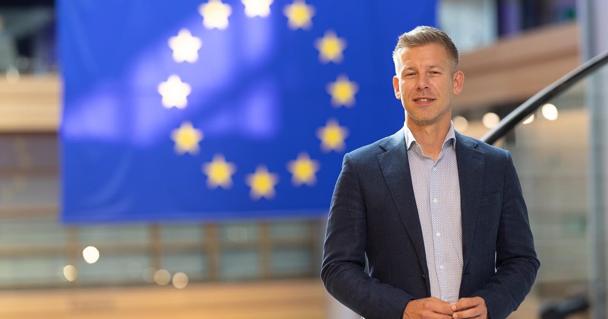 ЕС выдвинул Мадьяру 27 условий для разморозки €35 млрд, — FT