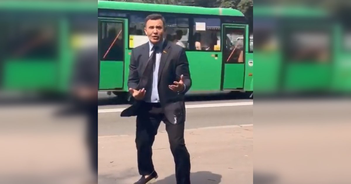 народный депутат бросился его догонять (видео)