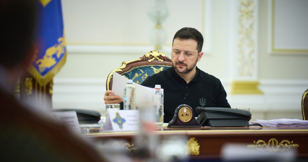 Рейтинг доверия украинцев — Залужный и Федоров опередили Зеленского