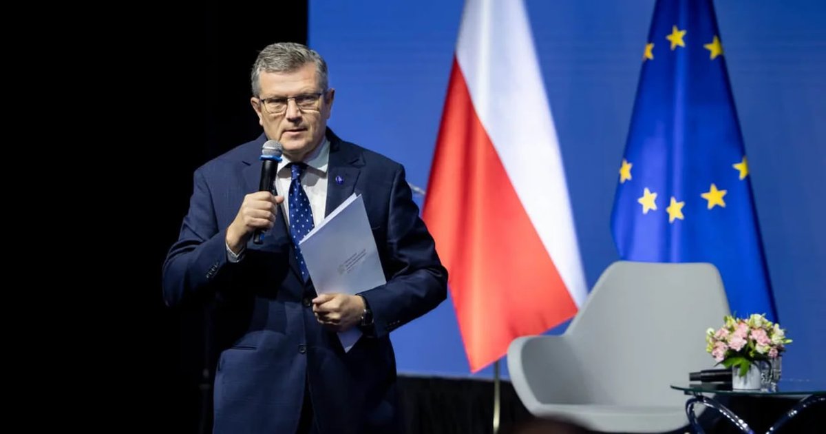 Бандера и Шухевич в Пантеоне: Польша предупредила Украину о последствиях