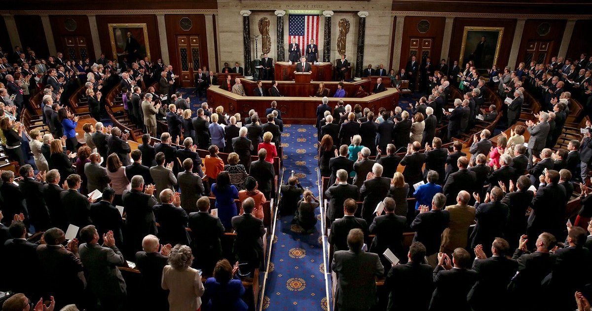 почему законопроект о «адских санкциях» против РФ застрял в США, — Bloomberg