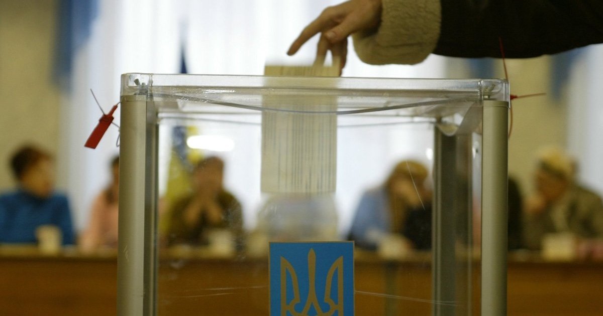 в Украине выборов может не быть 12 лет, — политолог Доний