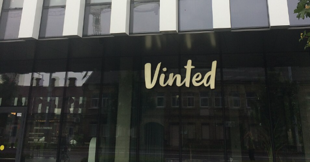 Vinted блокирует объявления с награбленными вещами после протестов во Франции