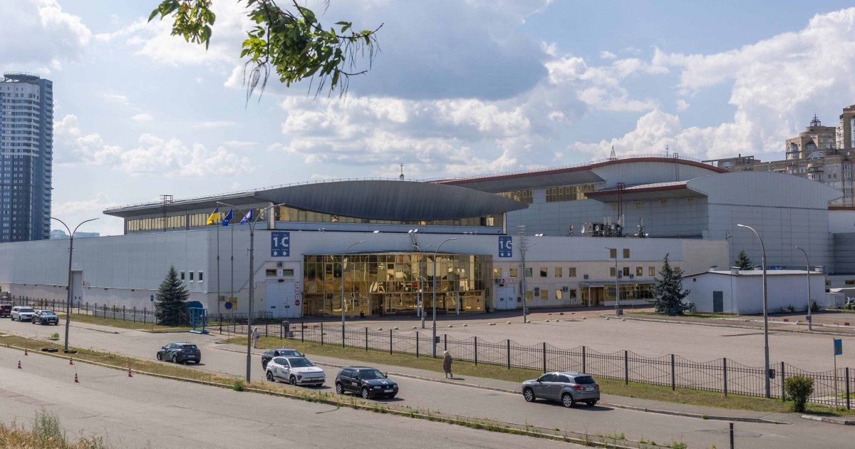 МВЦ отменил три продовольственных выставки из-за безопасности в Киеве
