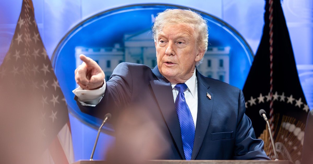 Трамп неожиданно прокомментировал отмену санкций против РФ