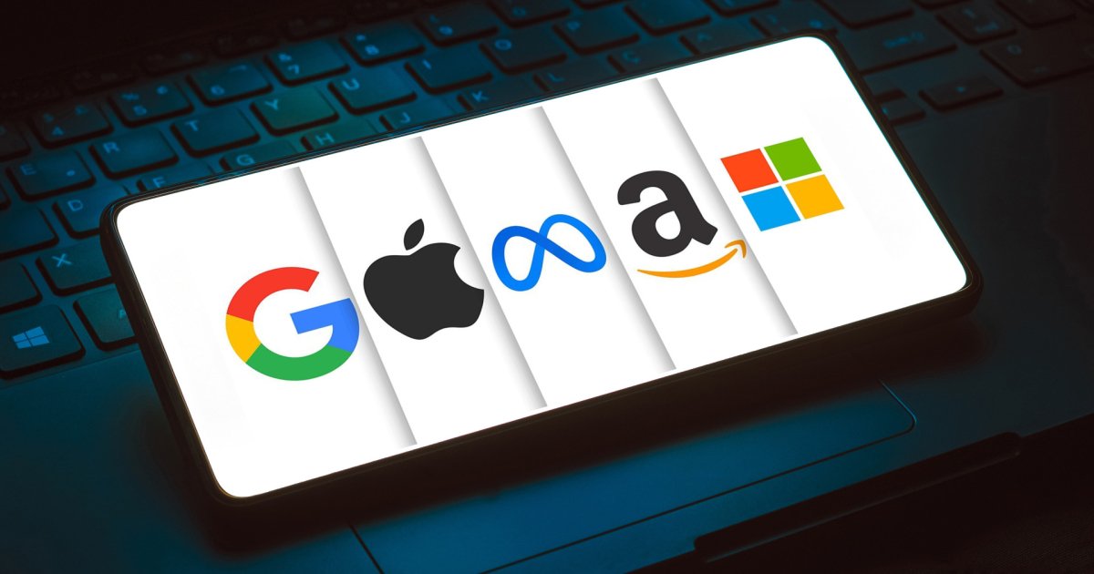 Расходы на ИИ обвалили капитализацию Big Tech на $900 млрд