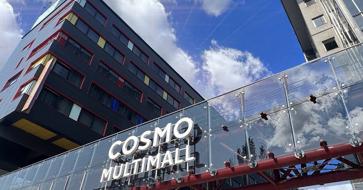 Киевский ТРЦ Cosmo Multimall возобновил работу после атаки РФ: что уже работает